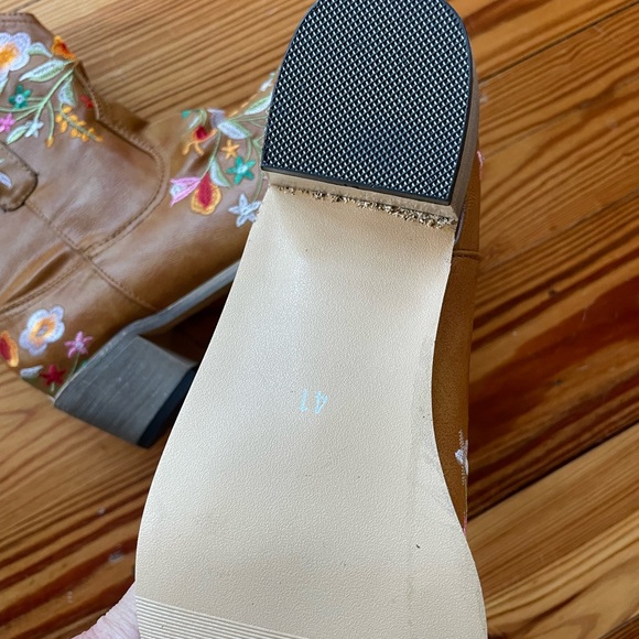 Ladies boots - Picture 6 of 11